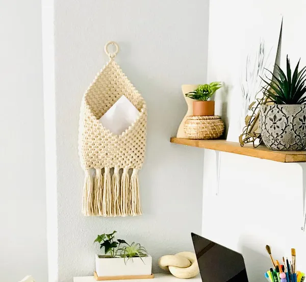 Macrame_Hanging_Book_Holder_|_Boho_Wall_Shelf_Organizer
