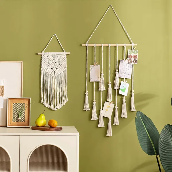 Macrame_Photo_Display_Wall_Hanging_|_Boho_Picture_Holder