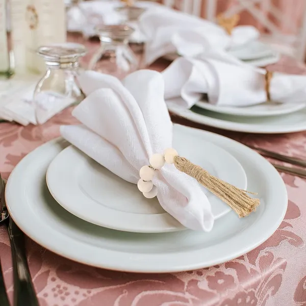 Wooden_Bead_Napkin_Rings_Set_of_6_|_Farmhouse_Table_Décor