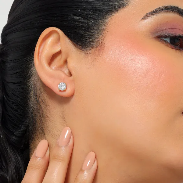Izea_Golden_Stud_Earrings