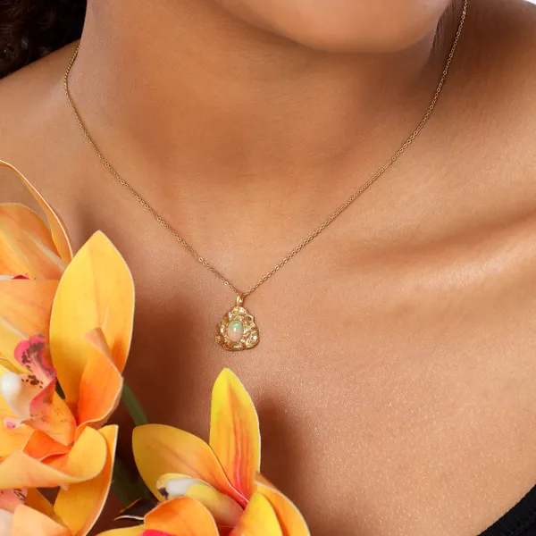 Eira_Golden_Opal_Necklace