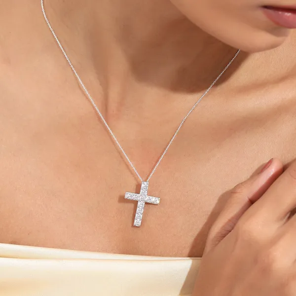 Esh_Silver_Diamond_Pendant