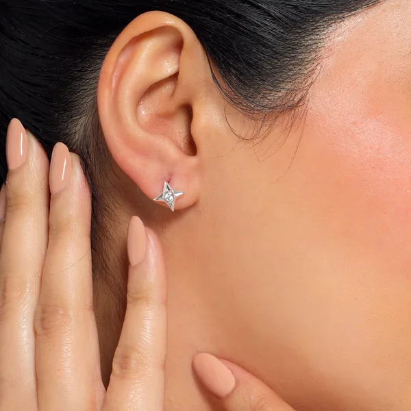 Eda_Silver_Star_Earrings