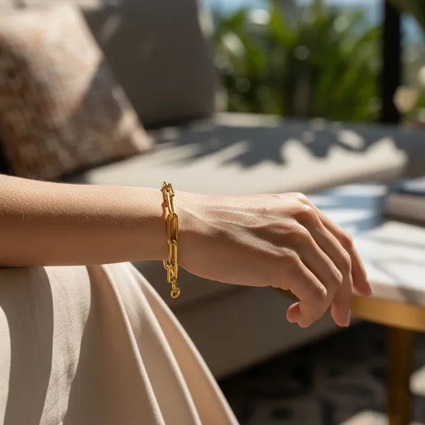 Rory_Golden_Bangle_Bracelet