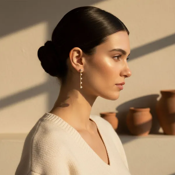 Anna_Golden_Round_Pearl_Earrings