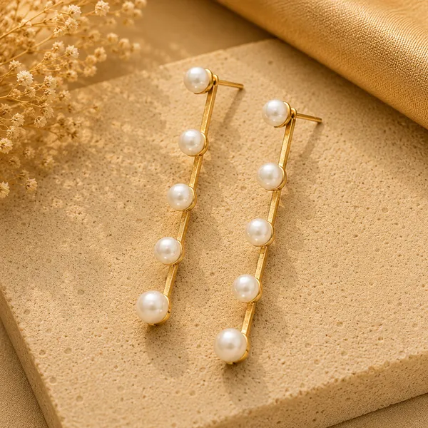 Anna_Golden_Round_Pearl_Earrings
