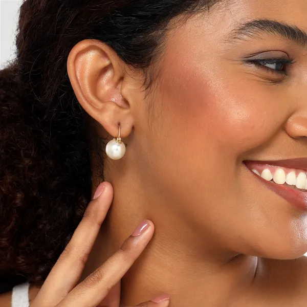 Sara_Golden_And_White_Pearl_Earrings
