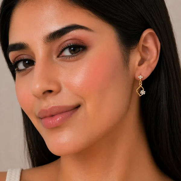 Enaya_Golden_Earrings