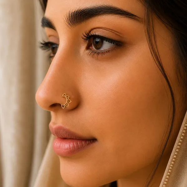 Nova_Golden_Nose_Pin