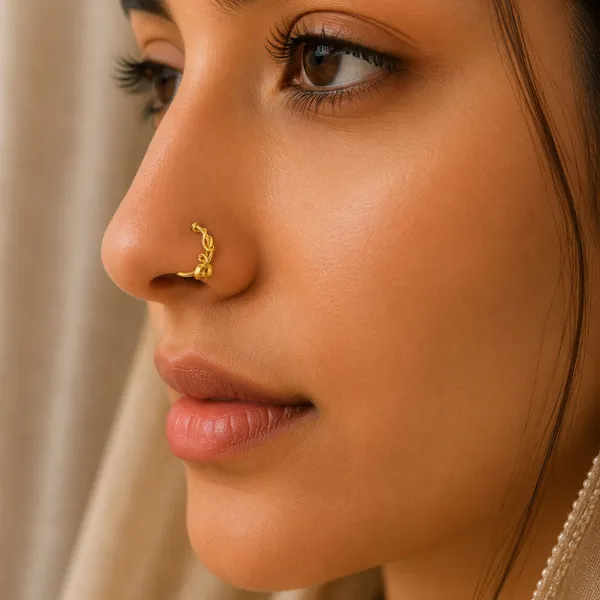 Adea_Golden_Nose_Pin