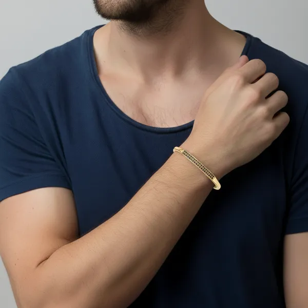Zayn_Golden_Black_Spinel_Bangle