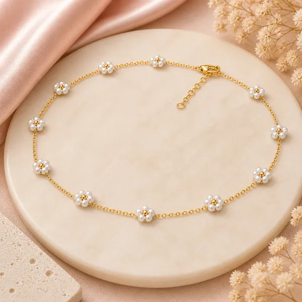 Lily_Golden_Pearl_Necklace