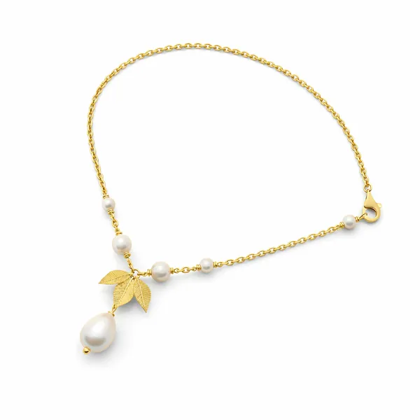 Ema_Golden_Pearl_Necklace