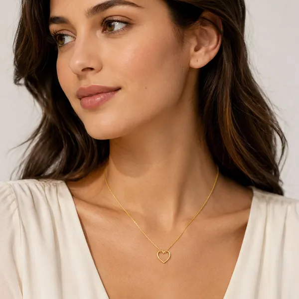 Taya_Golden_Heart_Necklace