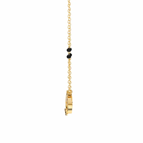 Oela_Golden_Mangalsutra