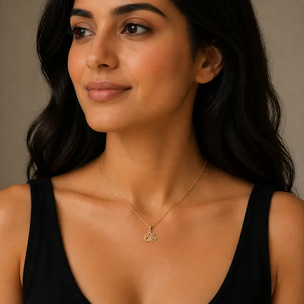 Iyla_Golden_Necklace