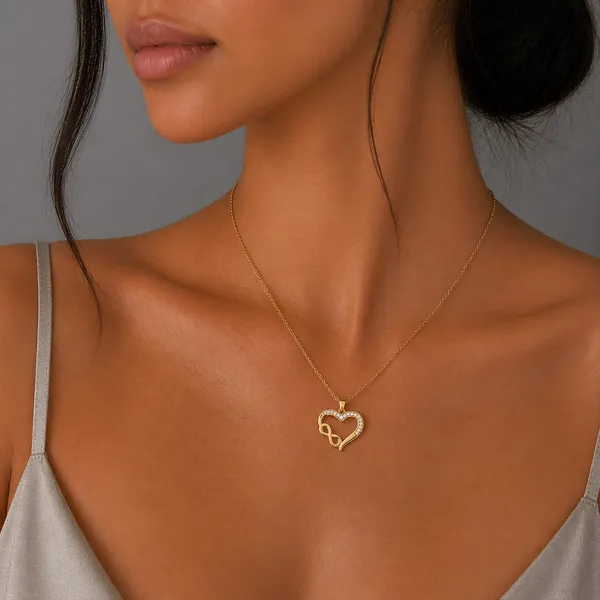 Uvia_Golden_Necklace