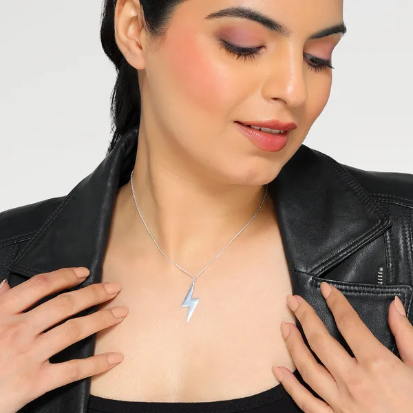 Savi_Silver_Pendant
