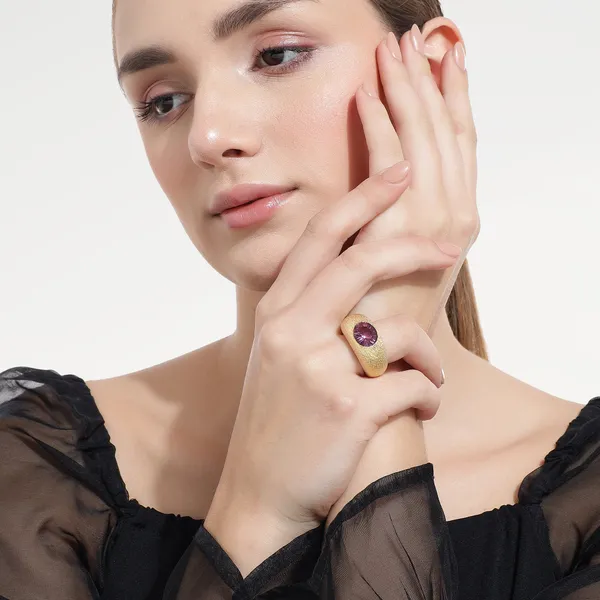 Alice_Golden_And_Red_Adjustable_Ring