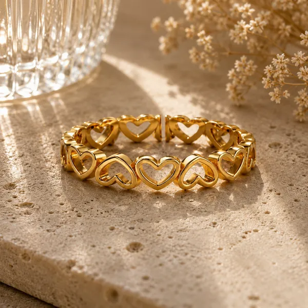 Mora_Golden_Heart_Adjustable_Ring