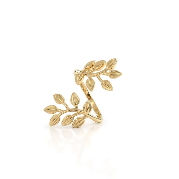 Sela_Golden_Adjustable_Ring