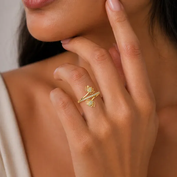 Ilia_Golden_Adjustable_Ring