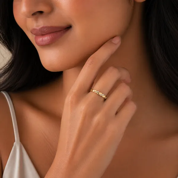 Qira_Golden_Adjustable_Ring