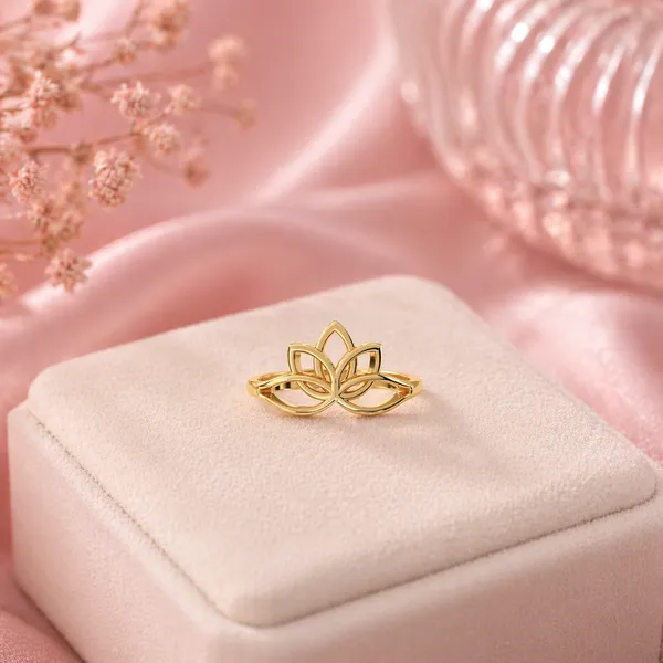 Iyla_Golden_Adjustable_Ring