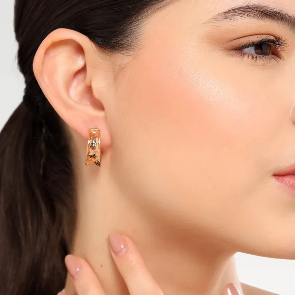 Lyra_Golden_Hammered_Earrings