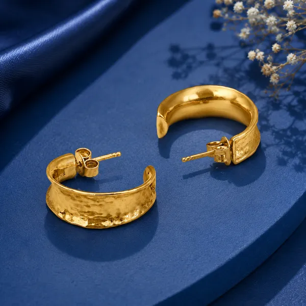 Lyra_Golden_Hammered_Earrings