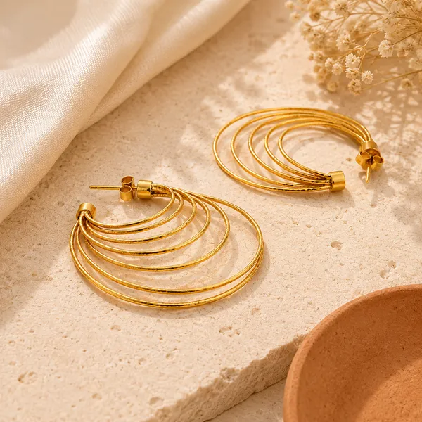 Nyra_Golden_Wire_Earrings