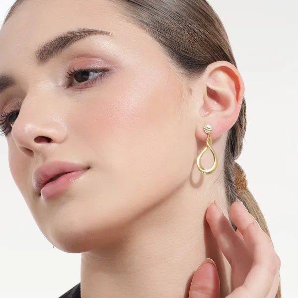 Asia_Golden_Dangle_Earrings