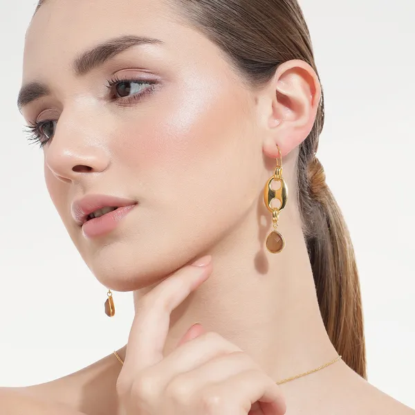 Nova_Golden_And_Red_Earrings