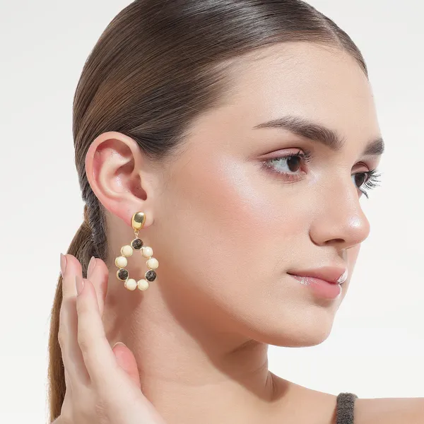 Sia_Golden_Round_Earrings