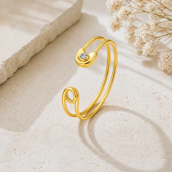 Mira_Golden_Cuff_Bangle