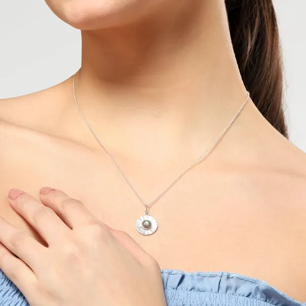 Thea_Silver_Labradorite_Necklace