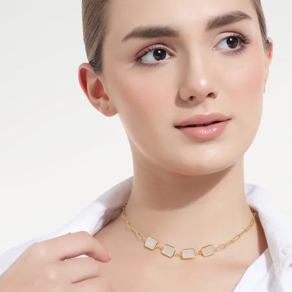 Bria_Golden_Moon_Stone_Necklace