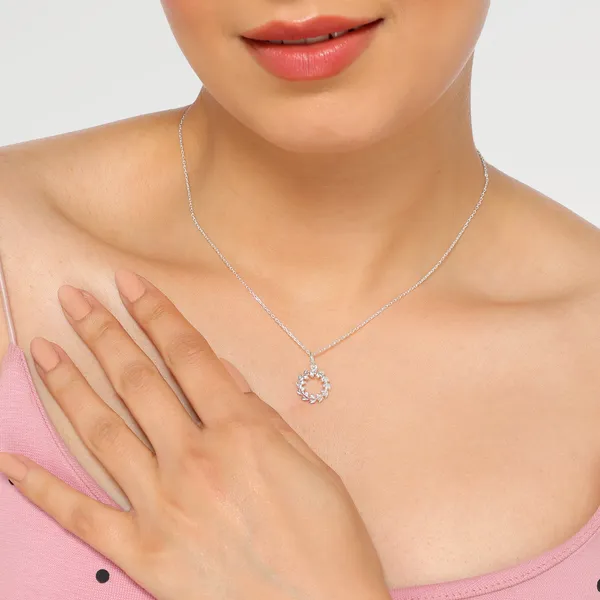 Ava_Silver_Elegant_Pendant