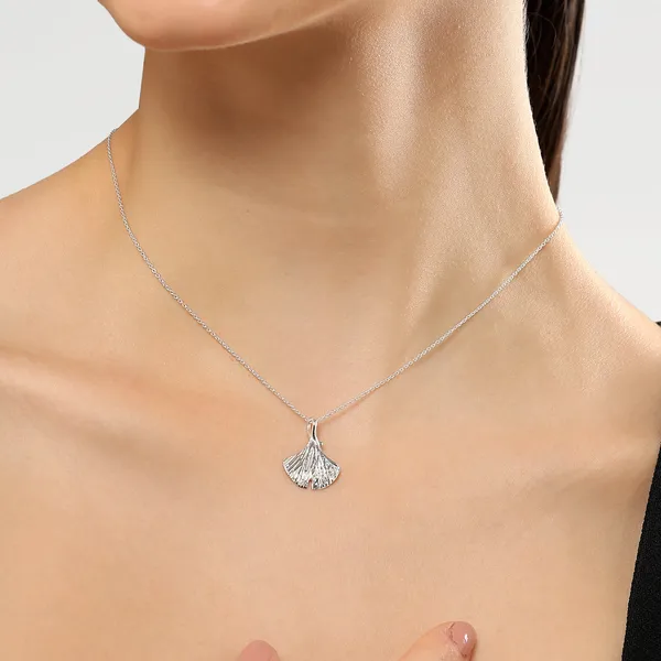Ella_Silver_Texture_Pendant