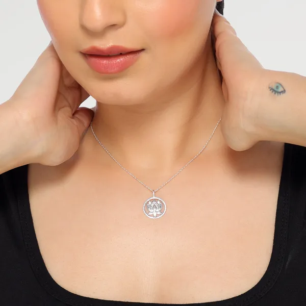 Luna_Silver_Lotus_Pendant