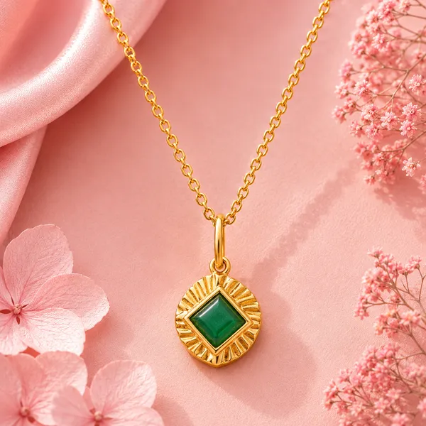 Anna_Golden_Emerald_Pendant
