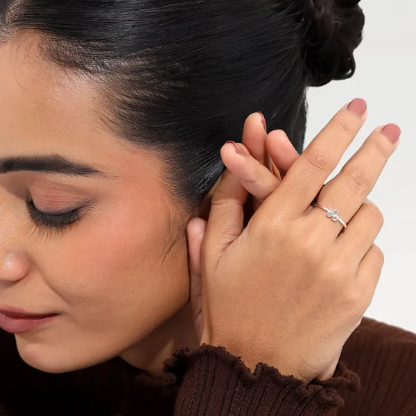 Nora_Silver_Labradorite_Adjustable_Ring