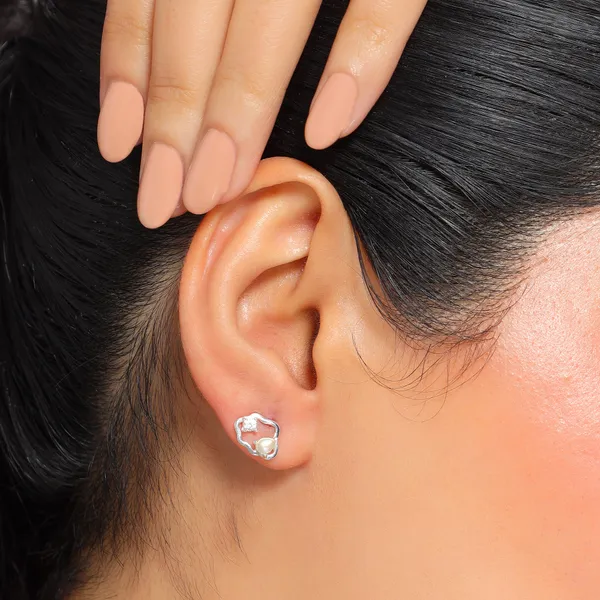Lily_Silver_Zirconia_Pearl_Earrings