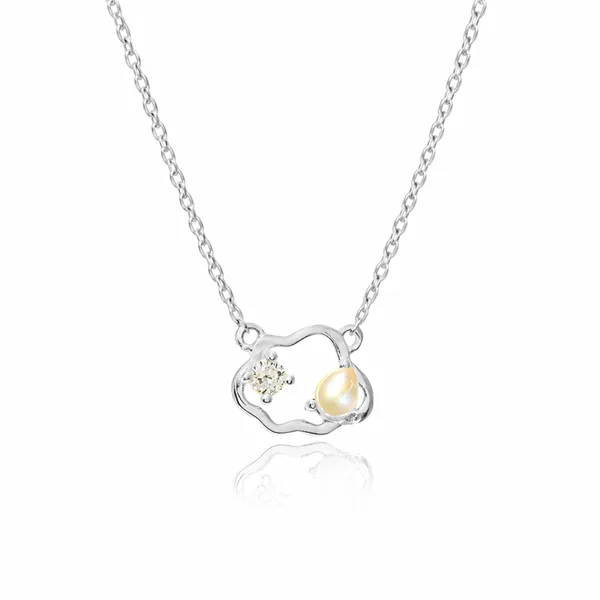 Zoe_Silver_Pearl_Necklace