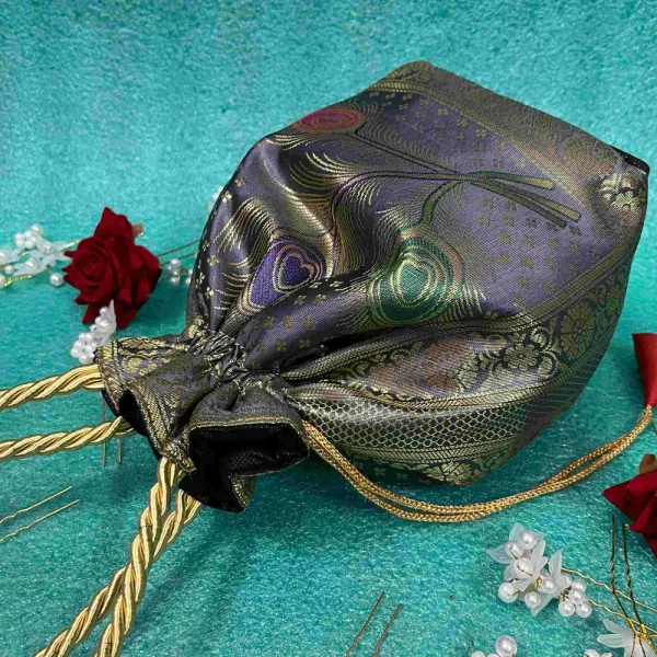 Eccentric_Grey_Handmade_Brocade_Silk_Banarasi_Potli_Bag_