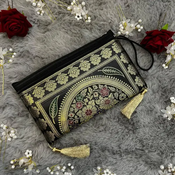 Black_And_Gold_Banarasi_Silk_Brocade_Printed_Three_Fold_Wallet_For_Women