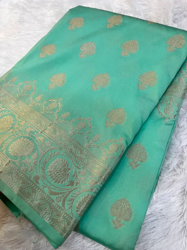 Metallic_Sea_Green_Khaddi_Buti_Weave_Soft_Silk_Banarasi_Saree