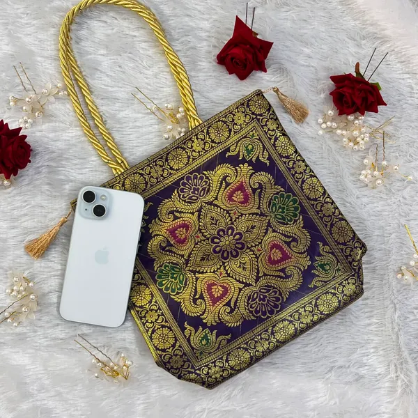 Pack_of_10_-_Elegant_Banarasi_Handbag_Set_10x10_inch