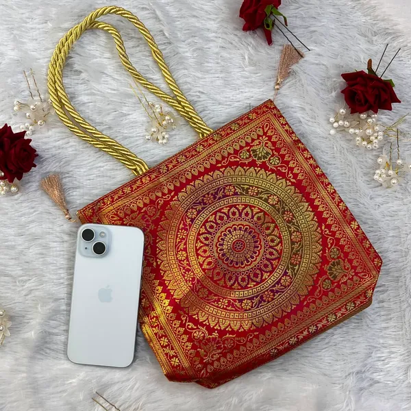 Pack_of_10_-_Elegant_Banarasi_Handbag_Set_10x10_inch