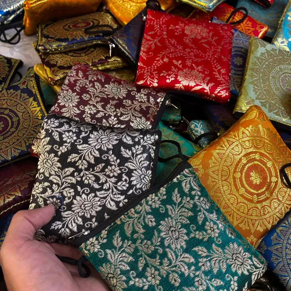 Pack_of_25_Brocade_Silk_Coin_Pouch